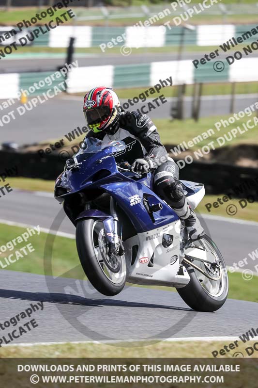 cadwell no limits trackday;cadwell park;cadwell park photographs;cadwell trackday photographs;enduro digital images;event digital images;eventdigitalimages;no limits trackdays;peter wileman photography;racing digital images;trackday digital images;trackday photos