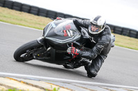 anglesey-no-limits-trackday;anglesey-photographs;anglesey-trackday-photographs;enduro-digital-images;event-digital-images;eventdigitalimages;no-limits-trackdays;peter-wileman-photography;racing-digital-images;trac-mon;trackday-digital-images;trackday-photos;ty-croes