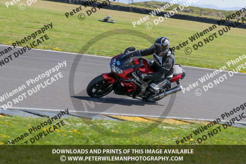 anglesey no limits trackday;anglesey photographs;anglesey trackday photographs;enduro digital images;event digital images;eventdigitalimages;no limits trackdays;peter wileman photography;racing digital images;trac mon;trackday digital images;trackday photos;ty croes