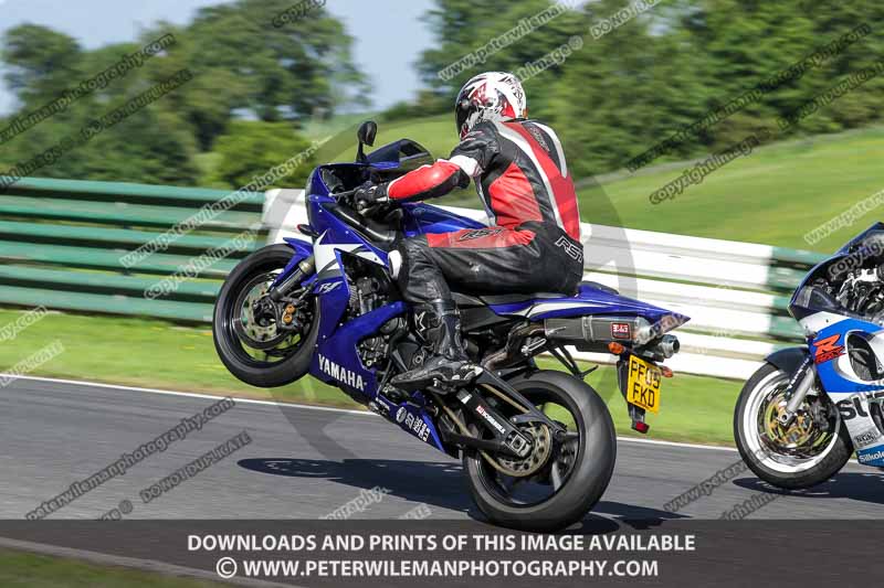 cadwell no limits trackday;cadwell park;cadwell park photographs;cadwell trackday photographs;enduro digital images;event digital images;eventdigitalimages;no limits trackdays;peter wileman photography;racing digital images;trackday digital images;trackday photos