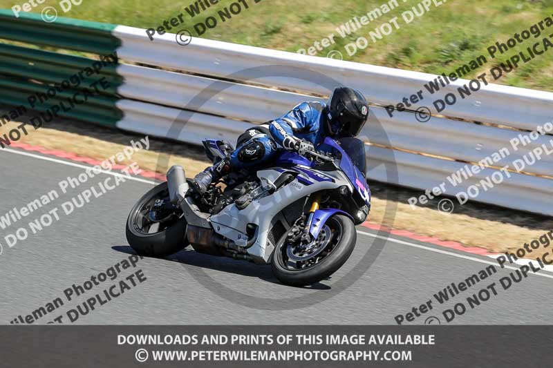 enduro digital images;event digital images;eventdigitalimages;mallory park;mallory park photographs;mallory park trackday;mallory park trackday photographs;no limits trackdays;peter wileman photography;racing digital images;trackday digital images;trackday photos