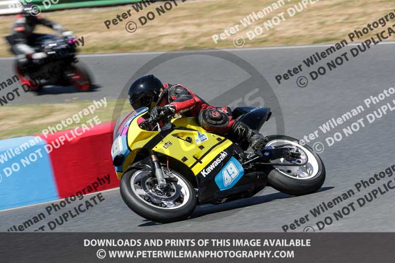 enduro digital images;event digital images;eventdigitalimages;mallory park;mallory park photographs;mallory park trackday;mallory park trackday photographs;no limits trackdays;peter wileman photography;racing digital images;trackday digital images;trackday photos