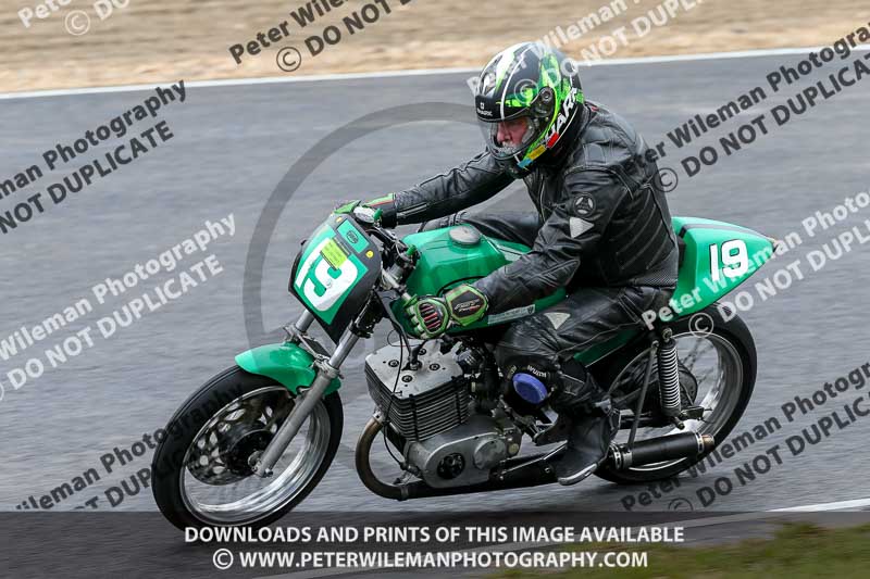 enduro digital images;event digital images;eventdigitalimages;lydden hill;lydden no limits trackday;lydden photographs;lydden trackday photographs;no limits trackdays;peter wileman photography;racing digital images;trackday digital images;trackday photos