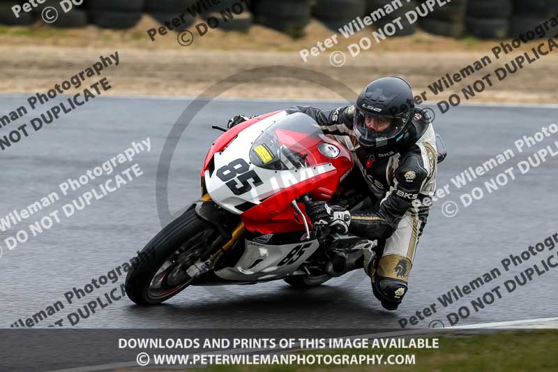 enduro digital images;event digital images;eventdigitalimages;lydden hill;lydden no limits trackday;lydden photographs;lydden trackday photographs;no limits trackdays;peter wileman photography;racing digital images;trackday digital images;trackday photos