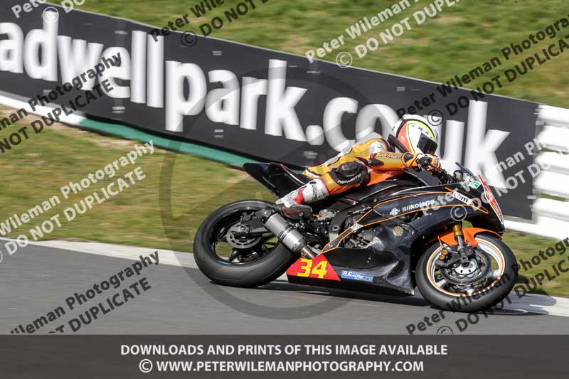 cadwell no limits trackday;cadwell park;cadwell park photographs;cadwell trackday photographs;enduro digital images;event digital images;eventdigitalimages;no limits trackdays;peter wileman photography;racing digital images;trackday digital images;trackday photos