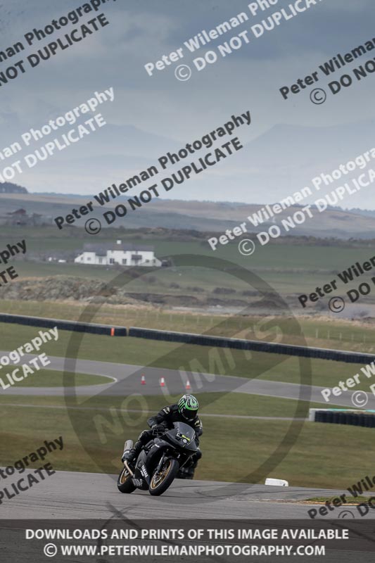 anglesey no limits trackday;anglesey photographs;anglesey trackday photographs;enduro digital images;event digital images;eventdigitalimages;no limits trackdays;peter wileman photography;racing digital images;trac mon;trackday digital images;trackday photos;ty croes