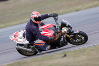 anglesey-no-limits-trackday;anglesey-photographs;anglesey-trackday-photographs;enduro-digital-images;event-digital-images;eventdigitalimages;no-limits-trackdays;peter-wileman-photography;racing-digital-images;trac-mon;trackday-digital-images;trackday-photos;ty-croes