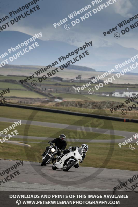 anglesey no limits trackday;anglesey photographs;anglesey trackday photographs;enduro digital images;event digital images;eventdigitalimages;no limits trackdays;peter wileman photography;racing digital images;trac mon;trackday digital images;trackday photos;ty croes