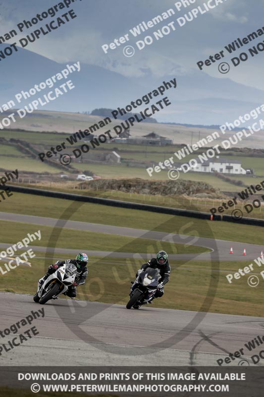 anglesey no limits trackday;anglesey photographs;anglesey trackday photographs;enduro digital images;event digital images;eventdigitalimages;no limits trackdays;peter wileman photography;racing digital images;trac mon;trackday digital images;trackday photos;ty croes