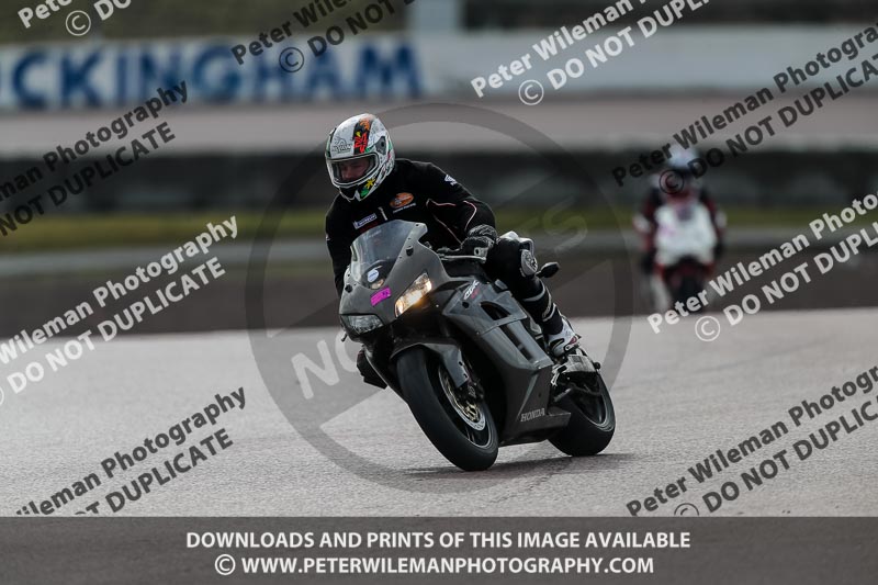 Rockingham no limits trackday;enduro digital images;event digital images;eventdigitalimages;no limits trackdays;peter wileman photography;racing digital images;rockingham raceway northamptonshire;rockingham trackday photographs;trackday digital images;trackday photos