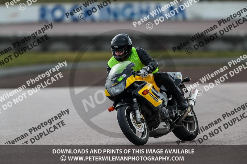 Rockingham no limits trackday;enduro digital images;event digital images;eventdigitalimages;no limits trackdays;peter wileman photography;racing digital images;rockingham raceway northamptonshire;rockingham trackday photographs;trackday digital images;trackday photos