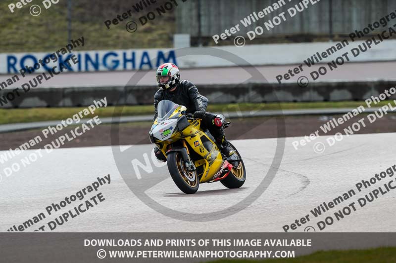 Rockingham no limits trackday;enduro digital images;event digital images;eventdigitalimages;no limits trackdays;peter wileman photography;racing digital images;rockingham raceway northamptonshire;rockingham trackday photographs;trackday digital images;trackday photos