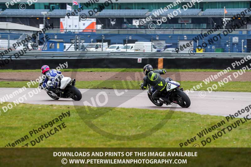 Rockingham no limits trackday;enduro digital images;event digital images;eventdigitalimages;no limits trackdays;peter wileman photography;racing digital images;rockingham raceway northamptonshire;rockingham trackday photographs;trackday digital images;trackday photos