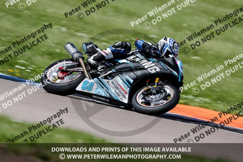 Rockingham no limits trackday;enduro digital images;event digital images;eventdigitalimages;no limits trackdays;peter wileman photography;racing digital images;rockingham raceway northamptonshire;rockingham trackday photographs;trackday digital images;trackday photos