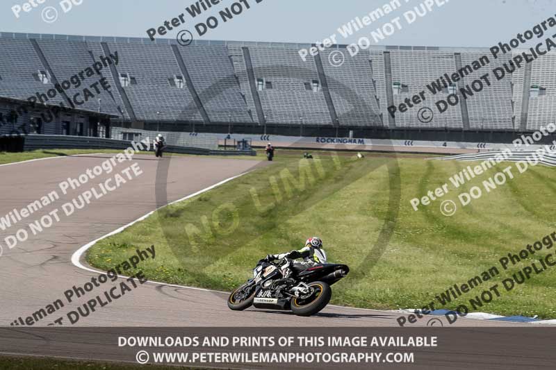 Rockingham no limits trackday;enduro digital images;event digital images;eventdigitalimages;no limits trackdays;peter wileman photography;racing digital images;rockingham raceway northamptonshire;rockingham trackday photographs;trackday digital images;trackday photos