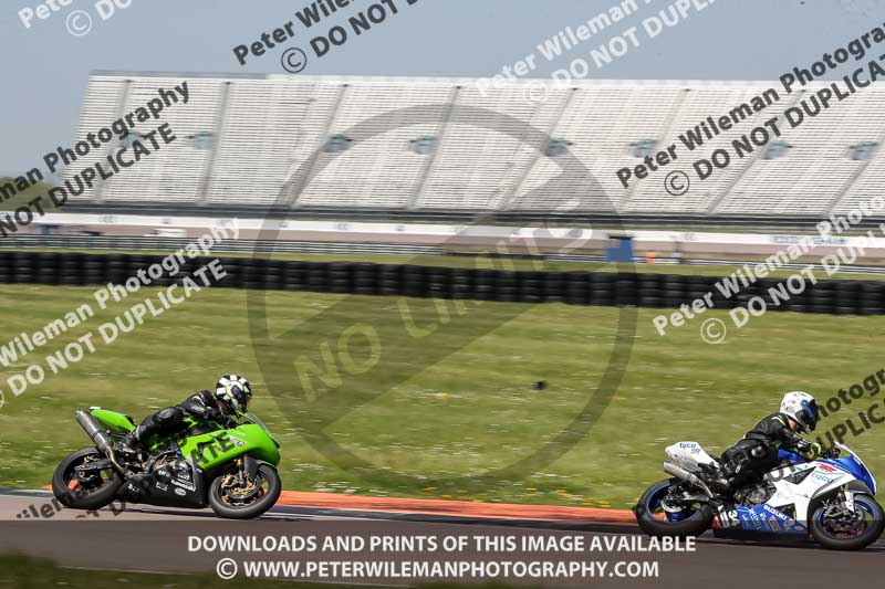 Rockingham no limits trackday;enduro digital images;event digital images;eventdigitalimages;no limits trackdays;peter wileman photography;racing digital images;rockingham raceway northamptonshire;rockingham trackday photographs;trackday digital images;trackday photos