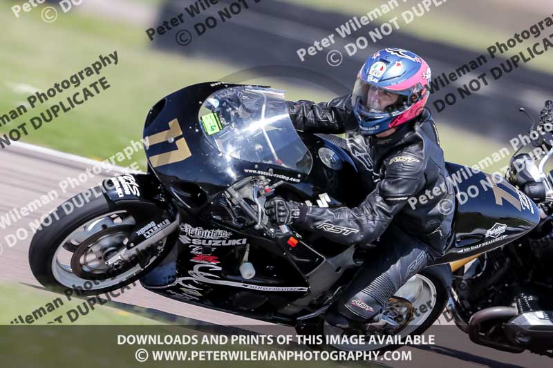 Rockingham no limits trackday;enduro digital images;event digital images;eventdigitalimages;no limits trackdays;peter wileman photography;racing digital images;rockingham raceway northamptonshire;rockingham trackday photographs;trackday digital images;trackday photos