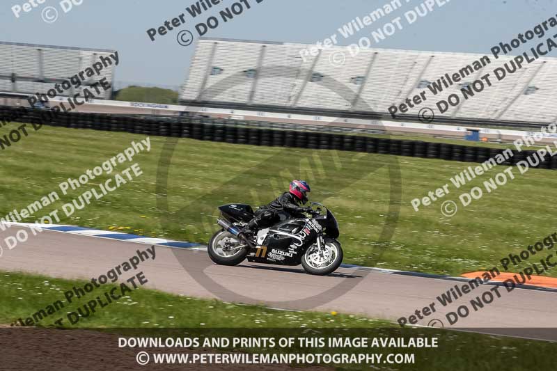 Rockingham no limits trackday;enduro digital images;event digital images;eventdigitalimages;no limits trackdays;peter wileman photography;racing digital images;rockingham raceway northamptonshire;rockingham trackday photographs;trackday digital images;trackday photos