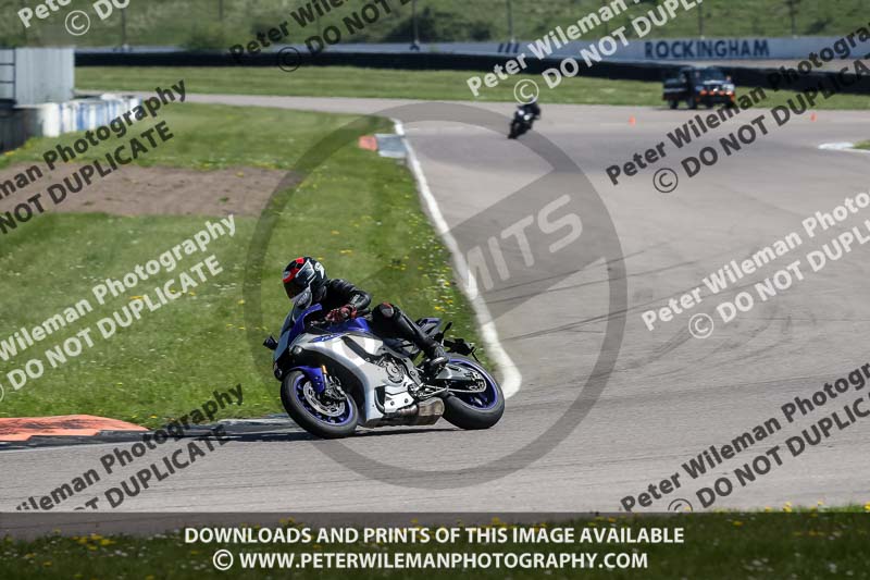 Rockingham no limits trackday;enduro digital images;event digital images;eventdigitalimages;no limits trackdays;peter wileman photography;racing digital images;rockingham raceway northamptonshire;rockingham trackday photographs;trackday digital images;trackday photos