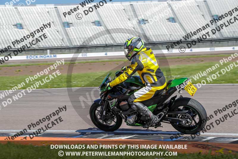 Rockingham no limits trackday;enduro digital images;event digital images;eventdigitalimages;no limits trackdays;peter wileman photography;racing digital images;rockingham raceway northamptonshire;rockingham trackday photographs;trackday digital images;trackday photos