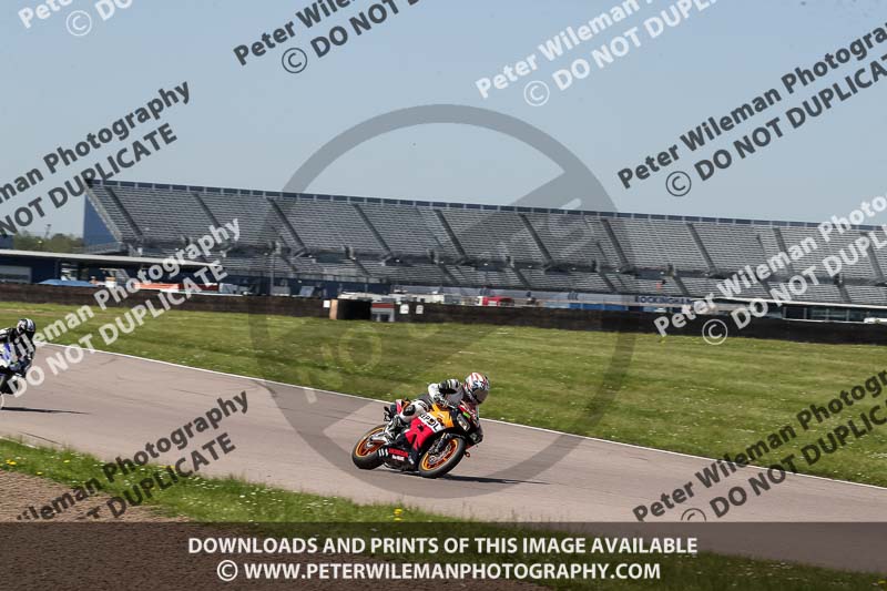 Rockingham no limits trackday;enduro digital images;event digital images;eventdigitalimages;no limits trackdays;peter wileman photography;racing digital images;rockingham raceway northamptonshire;rockingham trackday photographs;trackday digital images;trackday photos