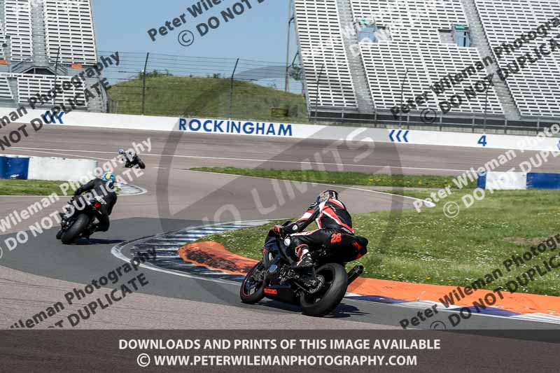 Rockingham no limits trackday;enduro digital images;event digital images;eventdigitalimages;no limits trackdays;peter wileman photography;racing digital images;rockingham raceway northamptonshire;rockingham trackday photographs;trackday digital images;trackday photos