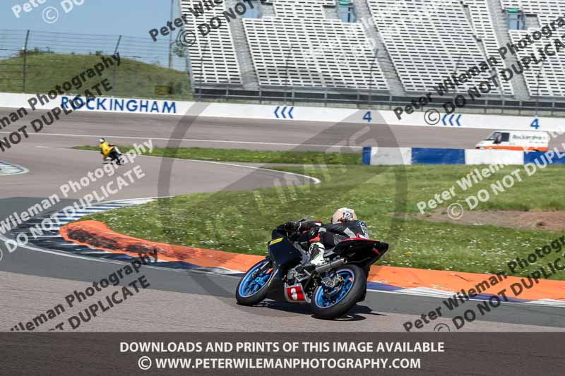 Rockingham no limits trackday;enduro digital images;event digital images;eventdigitalimages;no limits trackdays;peter wileman photography;racing digital images;rockingham raceway northamptonshire;rockingham trackday photographs;trackday digital images;trackday photos