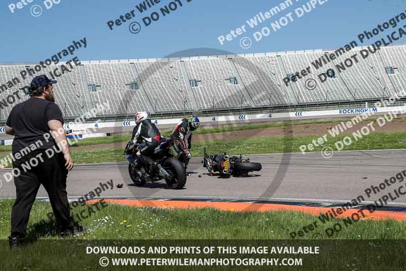 Rockingham no limits trackday;enduro digital images;event digital images;eventdigitalimages;no limits trackdays;peter wileman photography;racing digital images;rockingham raceway northamptonshire;rockingham trackday photographs;trackday digital images;trackday photos