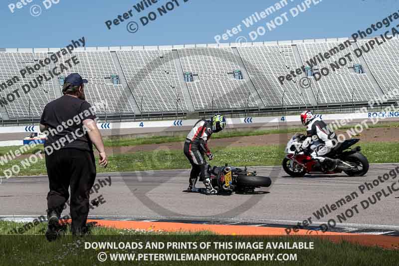 Rockingham no limits trackday;enduro digital images;event digital images;eventdigitalimages;no limits trackdays;peter wileman photography;racing digital images;rockingham raceway northamptonshire;rockingham trackday photographs;trackday digital images;trackday photos