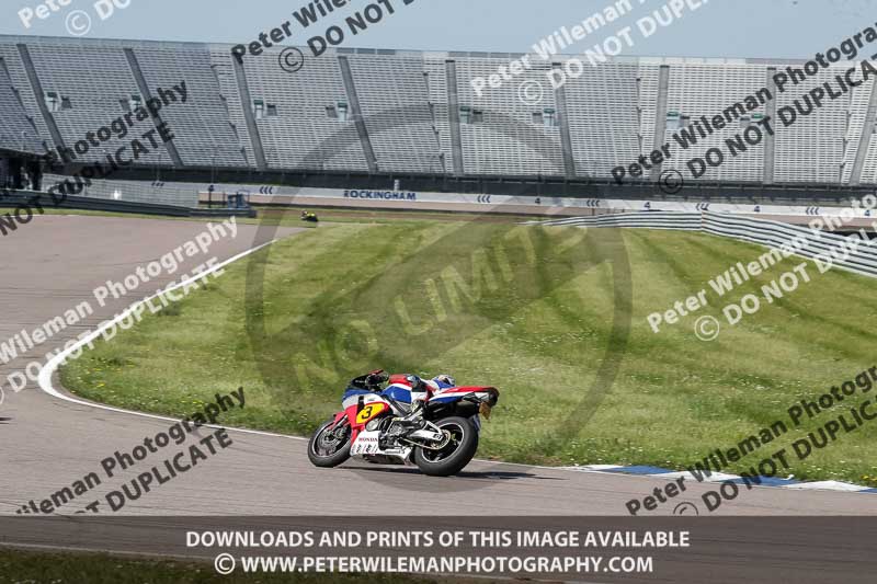 Rockingham no limits trackday;enduro digital images;event digital images;eventdigitalimages;no limits trackdays;peter wileman photography;racing digital images;rockingham raceway northamptonshire;rockingham trackday photographs;trackday digital images;trackday photos