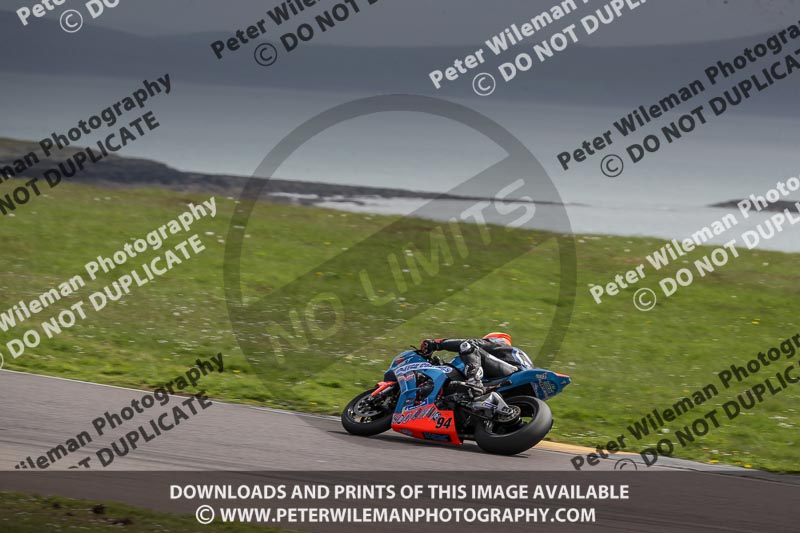 anglesey no limits trackday;anglesey photographs;anglesey trackday photographs;enduro digital images;event digital images;eventdigitalimages;no limits trackdays;peter wileman photography;racing digital images;trac mon;trackday digital images;trackday photos;ty croes