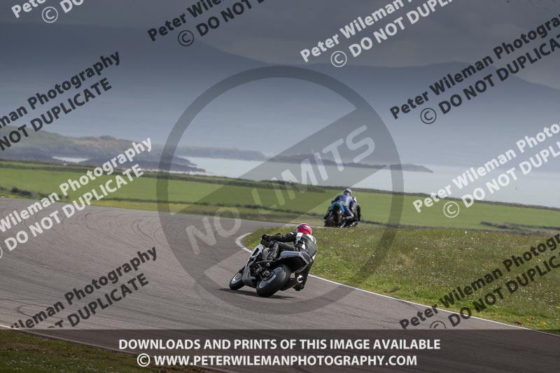 anglesey no limits trackday;anglesey photographs;anglesey trackday photographs;enduro digital images;event digital images;eventdigitalimages;no limits trackdays;peter wileman photography;racing digital images;trac mon;trackday digital images;trackday photos;ty croes