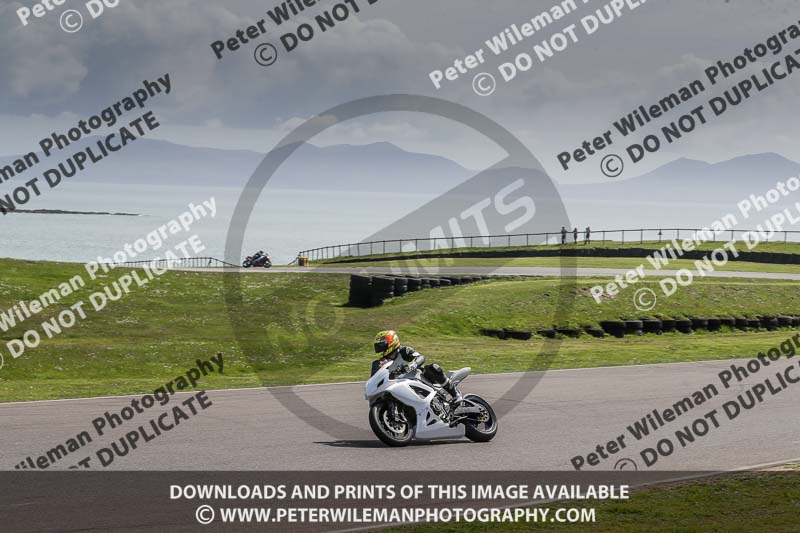 anglesey no limits trackday;anglesey photographs;anglesey trackday photographs;enduro digital images;event digital images;eventdigitalimages;no limits trackdays;peter wileman photography;racing digital images;trac mon;trackday digital images;trackday photos;ty croes