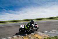 anglesey-no-limits-trackday;anglesey-photographs;anglesey-trackday-photographs;enduro-digital-images;event-digital-images;eventdigitalimages;no-limits-trackdays;peter-wileman-photography;racing-digital-images;trac-mon;trackday-digital-images;trackday-photos;ty-croes