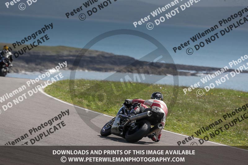 anglesey no limits trackday;anglesey photographs;anglesey trackday photographs;enduro digital images;event digital images;eventdigitalimages;no limits trackdays;peter wileman photography;racing digital images;trac mon;trackday digital images;trackday photos;ty croes