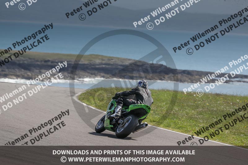 anglesey no limits trackday;anglesey photographs;anglesey trackday photographs;enduro digital images;event digital images;eventdigitalimages;no limits trackdays;peter wileman photography;racing digital images;trac mon;trackday digital images;trackday photos;ty croes