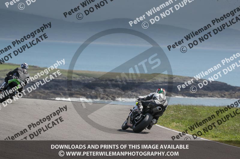 anglesey no limits trackday;anglesey photographs;anglesey trackday photographs;enduro digital images;event digital images;eventdigitalimages;no limits trackdays;peter wileman photography;racing digital images;trac mon;trackday digital images;trackday photos;ty croes