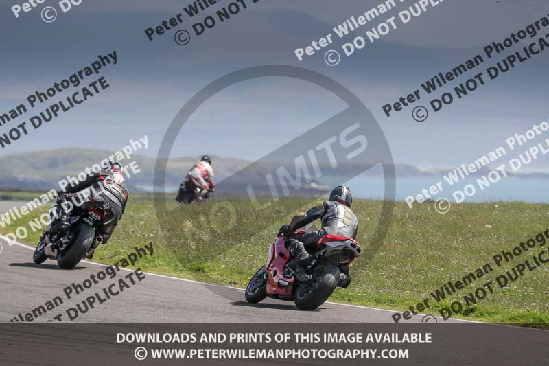 anglesey no limits trackday;anglesey photographs;anglesey trackday photographs;enduro digital images;event digital images;eventdigitalimages;no limits trackdays;peter wileman photography;racing digital images;trac mon;trackday digital images;trackday photos;ty croes