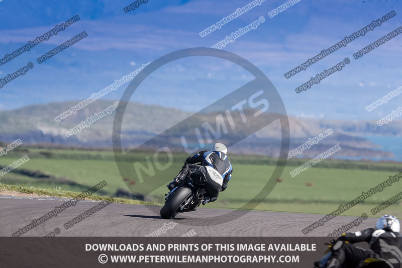 anglesey no limits trackday;anglesey photographs;anglesey trackday photographs;enduro digital images;event digital images;eventdigitalimages;no limits trackdays;peter wileman photography;racing digital images;trac mon;trackday digital images;trackday photos;ty croes