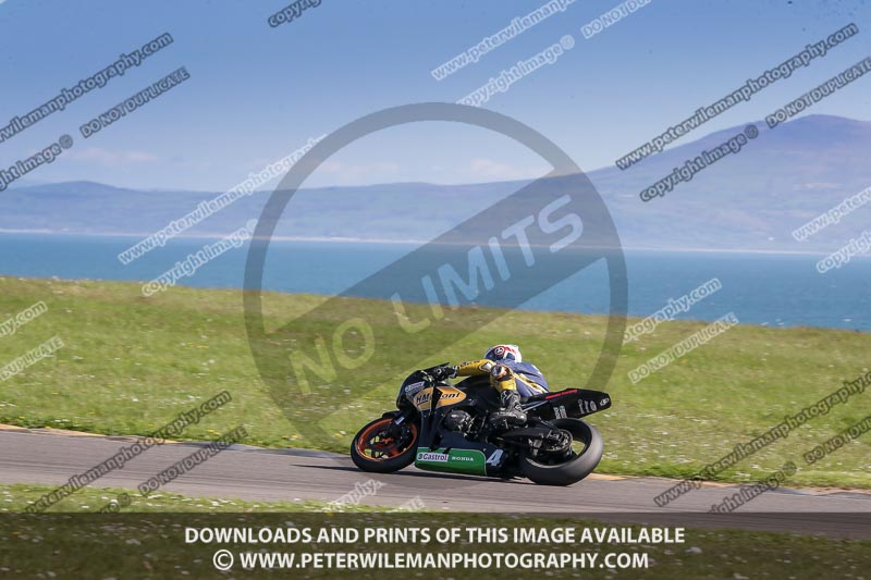 anglesey no limits trackday;anglesey photographs;anglesey trackday photographs;enduro digital images;event digital images;eventdigitalimages;no limits trackdays;peter wileman photography;racing digital images;trac mon;trackday digital images;trackday photos;ty croes