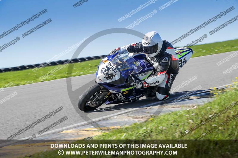 anglesey no limits trackday;anglesey photographs;anglesey trackday photographs;enduro digital images;event digital images;eventdigitalimages;no limits trackdays;peter wileman photography;racing digital images;trac mon;trackday digital images;trackday photos;ty croes