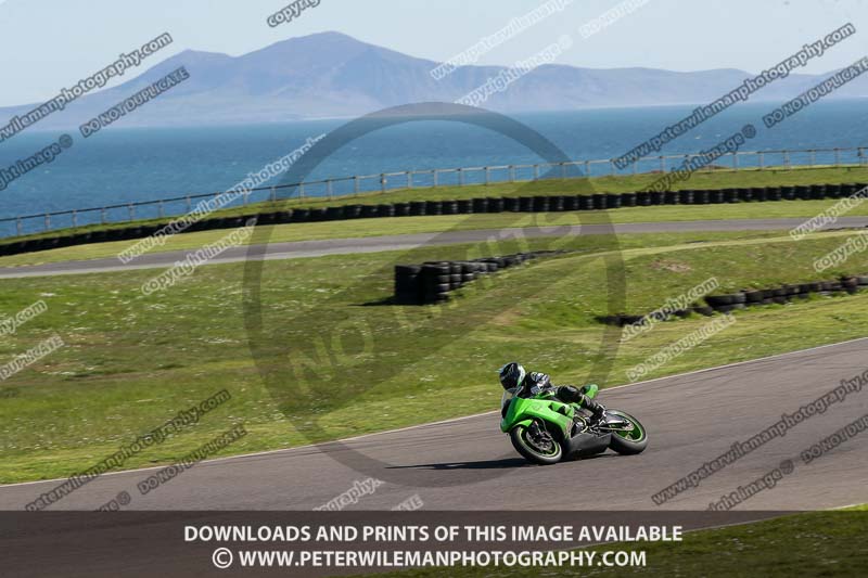 anglesey no limits trackday;anglesey photographs;anglesey trackday photographs;enduro digital images;event digital images;eventdigitalimages;no limits trackdays;peter wileman photography;racing digital images;trac mon;trackday digital images;trackday photos;ty croes