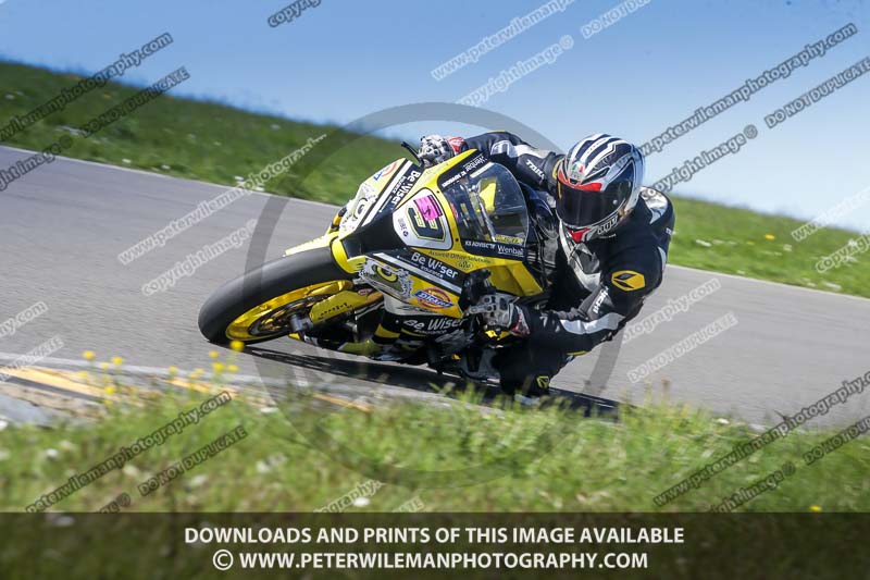 anglesey no limits trackday;anglesey photographs;anglesey trackday photographs;enduro digital images;event digital images;eventdigitalimages;no limits trackdays;peter wileman photography;racing digital images;trac mon;trackday digital images;trackday photos;ty croes