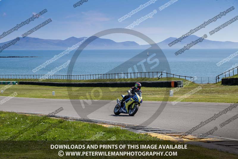 anglesey no limits trackday;anglesey photographs;anglesey trackday photographs;enduro digital images;event digital images;eventdigitalimages;no limits trackdays;peter wileman photography;racing digital images;trac mon;trackday digital images;trackday photos;ty croes