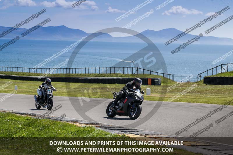 anglesey no limits trackday;anglesey photographs;anglesey trackday photographs;enduro digital images;event digital images;eventdigitalimages;no limits trackdays;peter wileman photography;racing digital images;trac mon;trackday digital images;trackday photos;ty croes