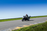 anglesey-no-limits-trackday;anglesey-photographs;anglesey-trackday-photographs;enduro-digital-images;event-digital-images;eventdigitalimages;no-limits-trackdays;peter-wileman-photography;racing-digital-images;trac-mon;trackday-digital-images;trackday-photos;ty-croes