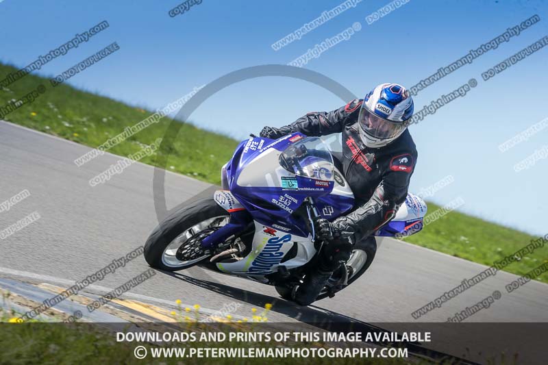 anglesey no limits trackday;anglesey photographs;anglesey trackday photographs;enduro digital images;event digital images;eventdigitalimages;no limits trackdays;peter wileman photography;racing digital images;trac mon;trackday digital images;trackday photos;ty croes