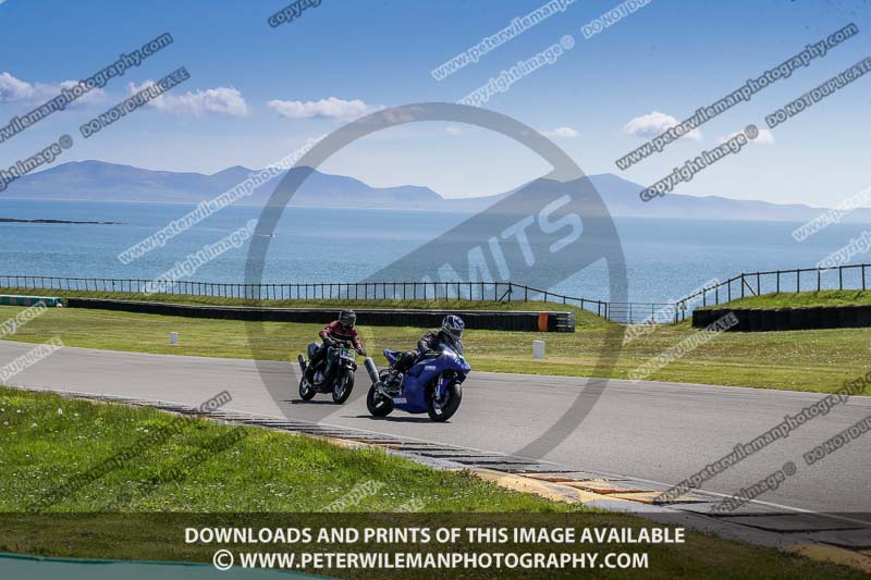 anglesey no limits trackday;anglesey photographs;anglesey trackday photographs;enduro digital images;event digital images;eventdigitalimages;no limits trackdays;peter wileman photography;racing digital images;trac mon;trackday digital images;trackday photos;ty croes