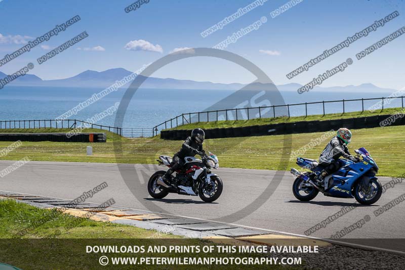 anglesey no limits trackday;anglesey photographs;anglesey trackday photographs;enduro digital images;event digital images;eventdigitalimages;no limits trackdays;peter wileman photography;racing digital images;trac mon;trackday digital images;trackday photos;ty croes