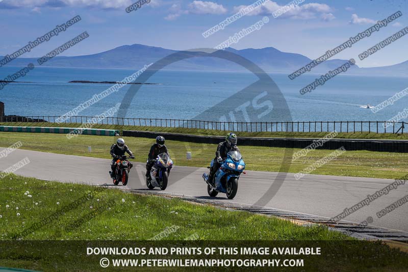 anglesey no limits trackday;anglesey photographs;anglesey trackday photographs;enduro digital images;event digital images;eventdigitalimages;no limits trackdays;peter wileman photography;racing digital images;trac mon;trackday digital images;trackday photos;ty croes